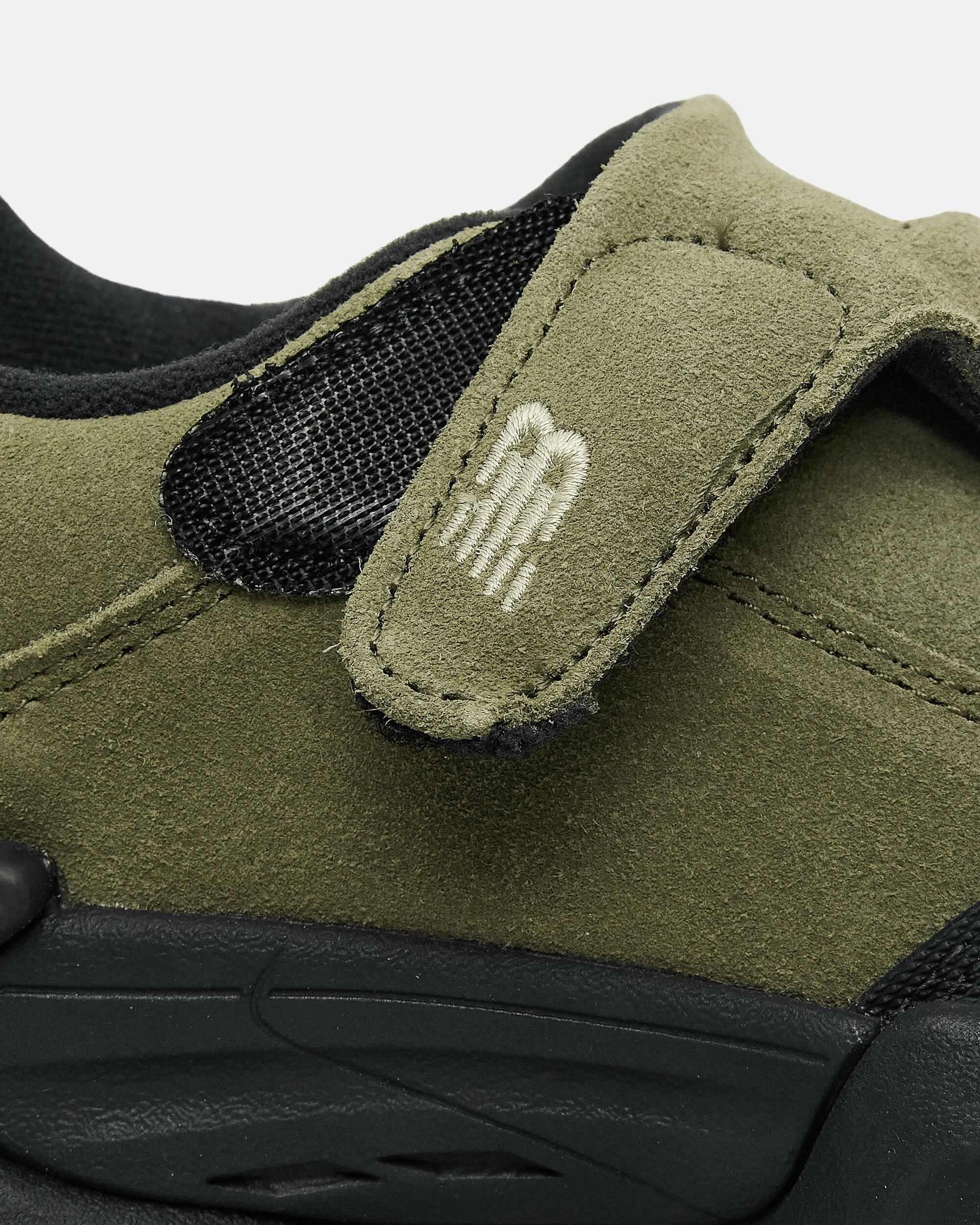 8040 Sneakers Dark Olivine / Phantom