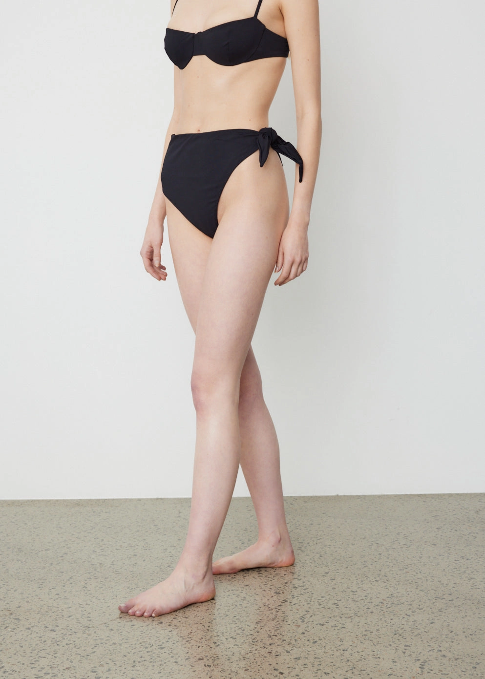 Asymmetrical Tie Bottom