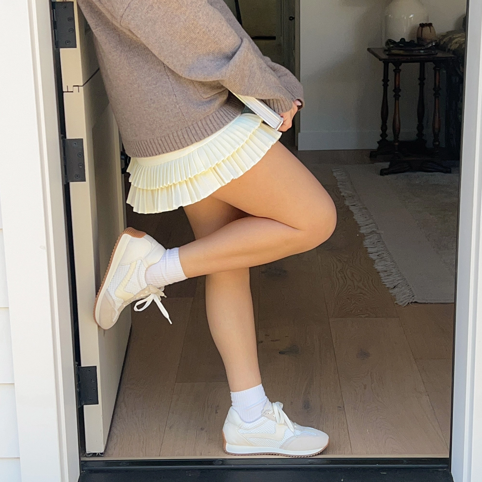 B.NTCD MESH SNEAKERS WHITE WOVEN MESH