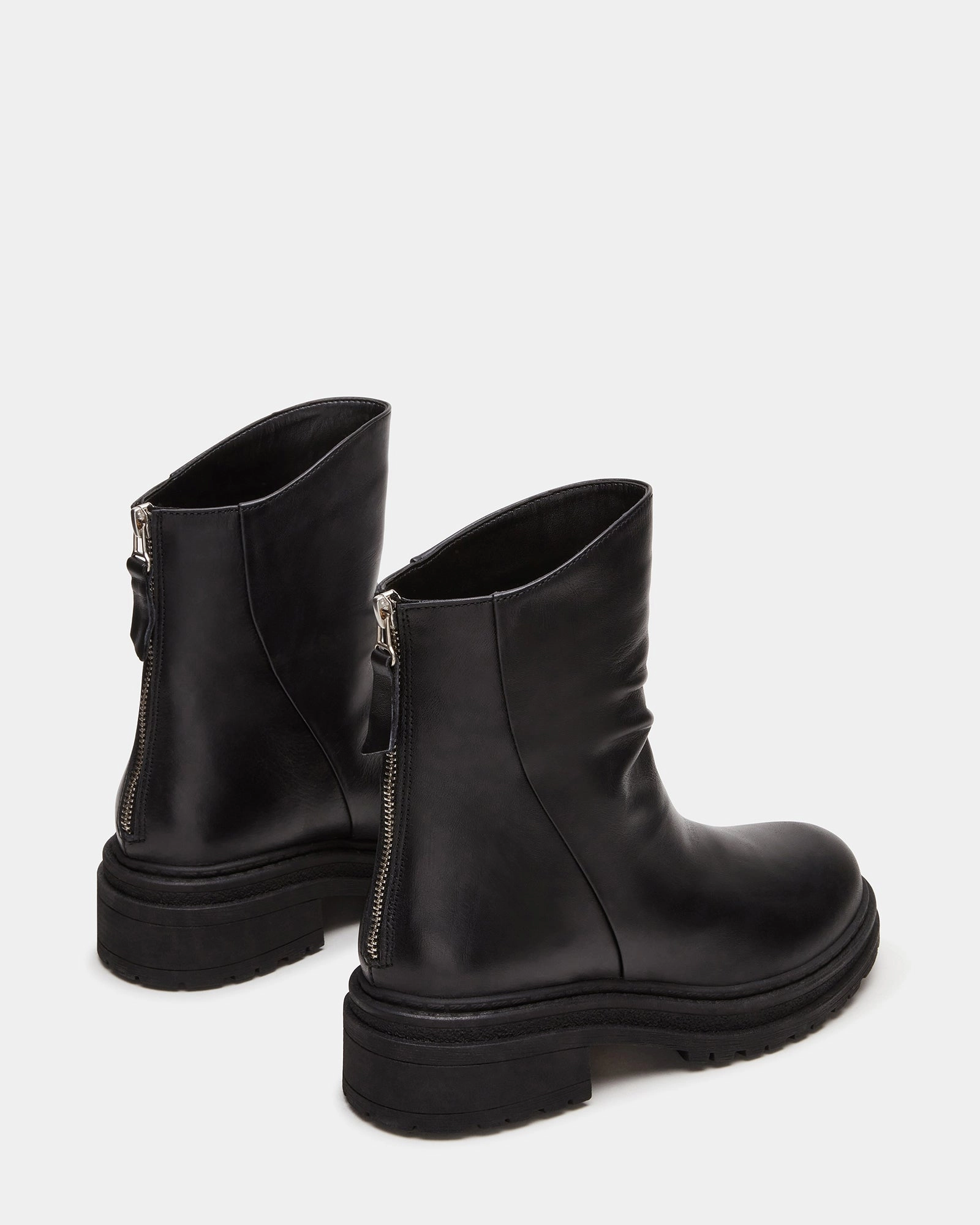 ESSENTIAL BLACK LEATHER