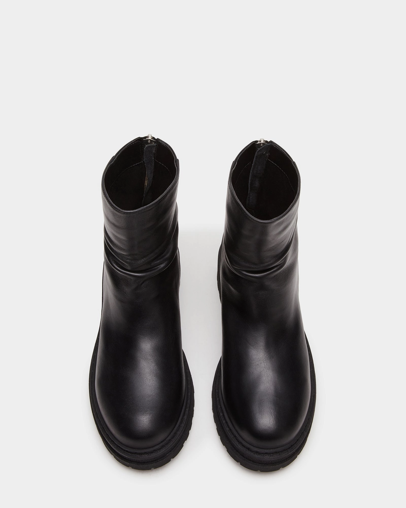 ESSENTIAL BLACK LEATHER