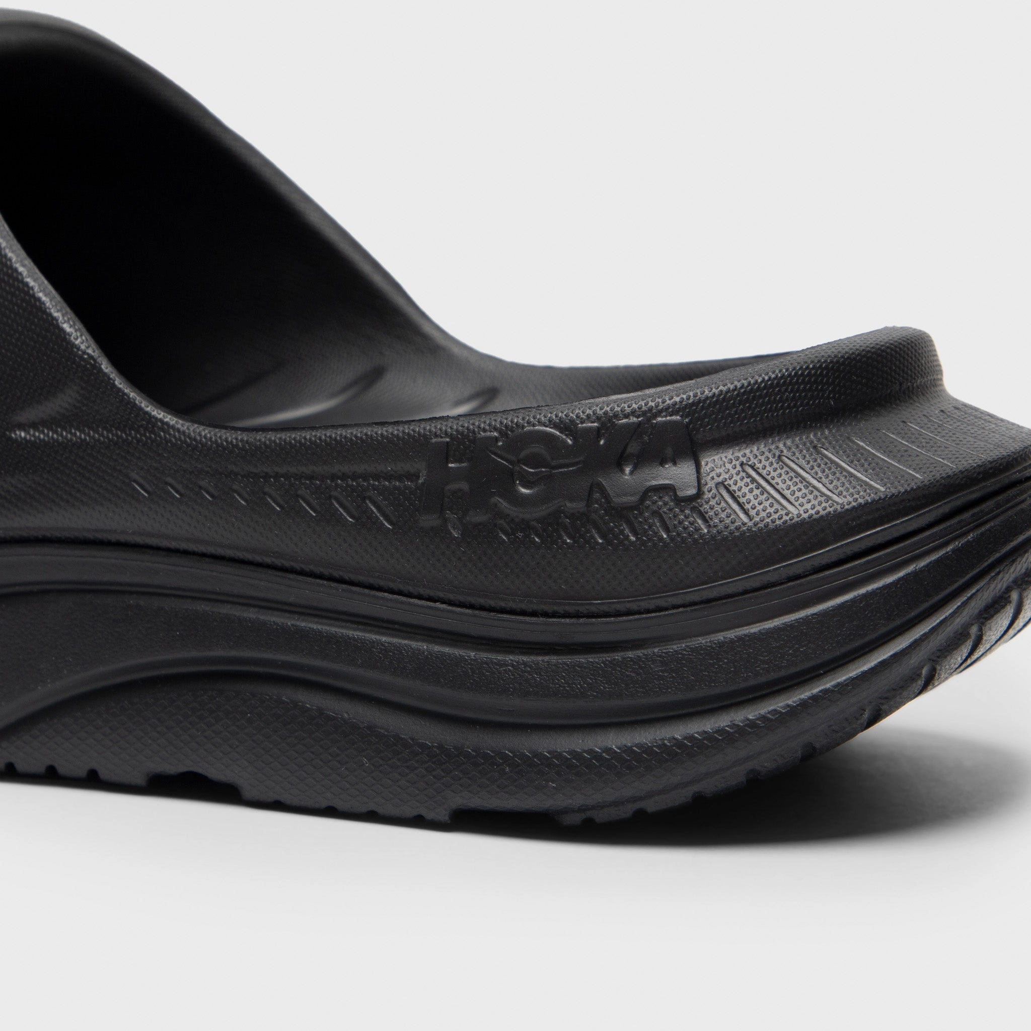 Hoka Athletic Slide Black / White