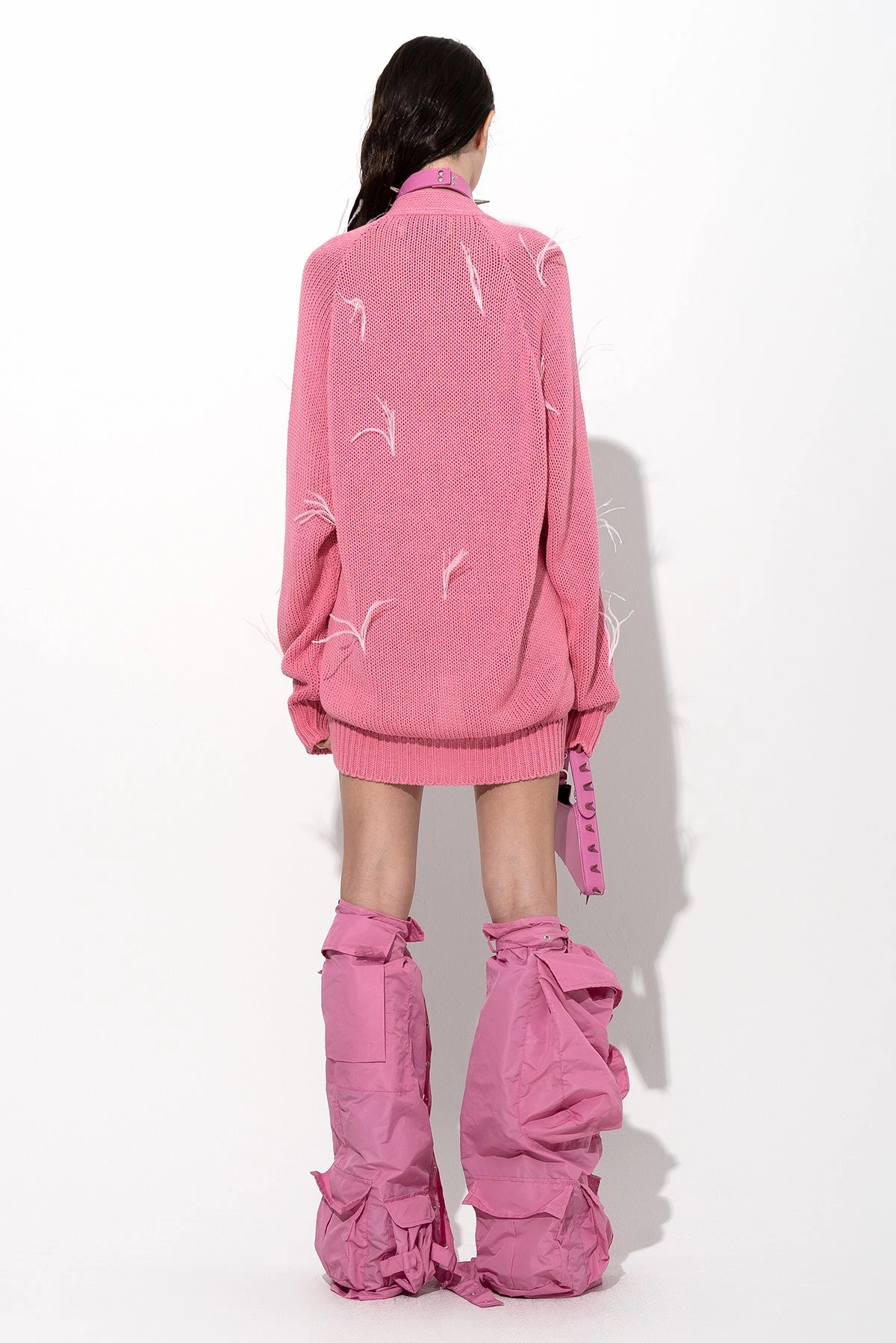 PINK OVERSIZED CARDIGAN WITH FEATHERS PULLS