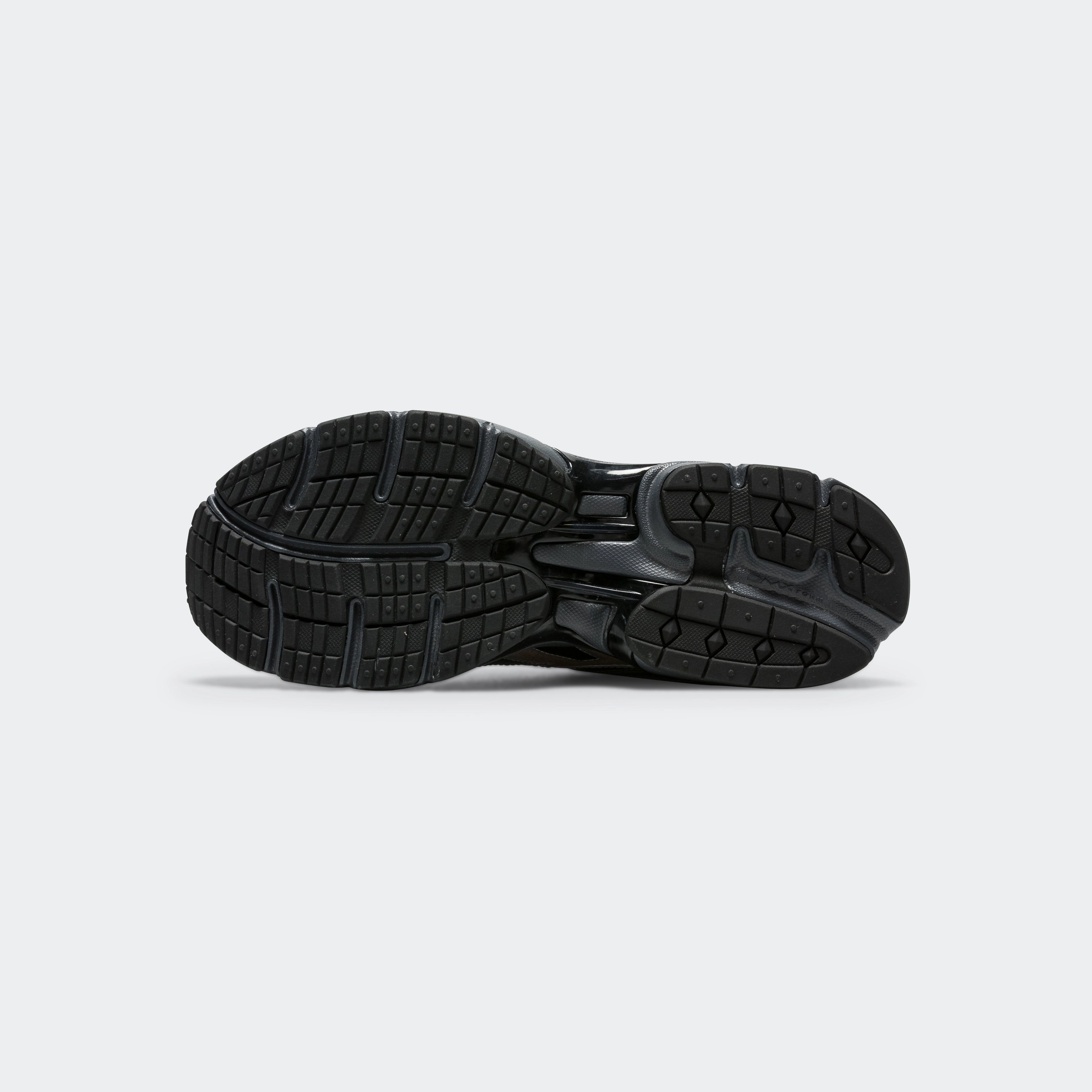 Premier Road Plus VI - Utility Brown/Black-Vector Red