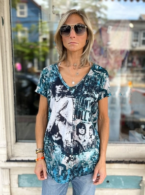 V Neck Tee - Celeb Green