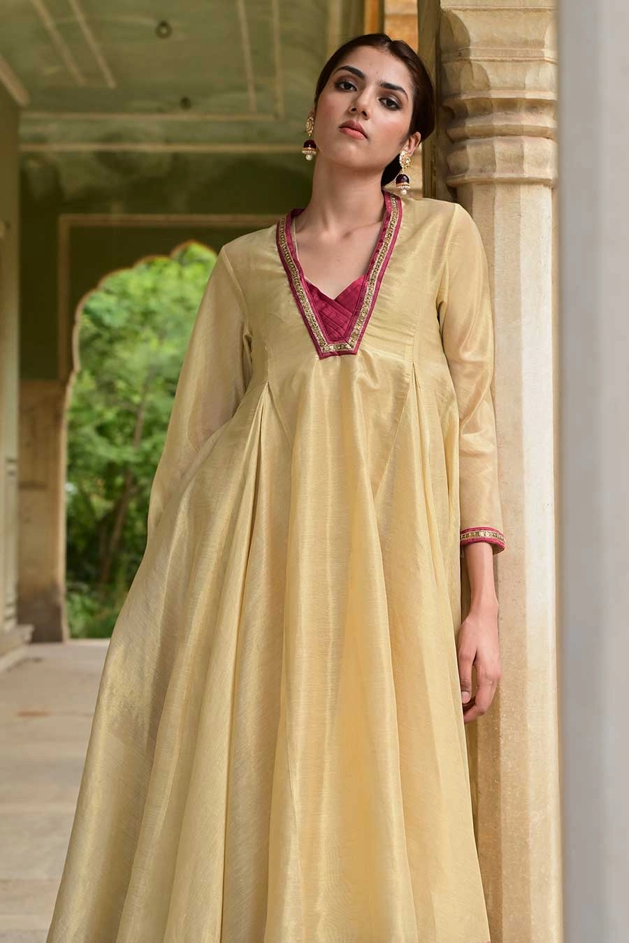 Zareen Golden Kurta & Pant Set